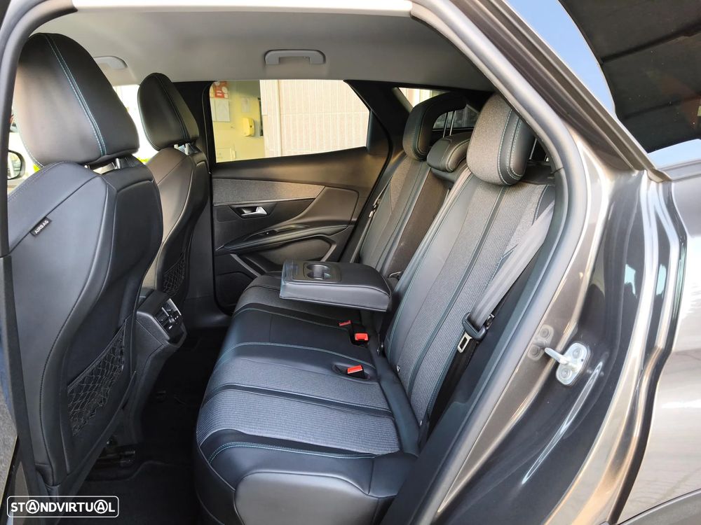 Peugeot 3008 1.6 Hybrid Allure Pack e-EAT8 - 11