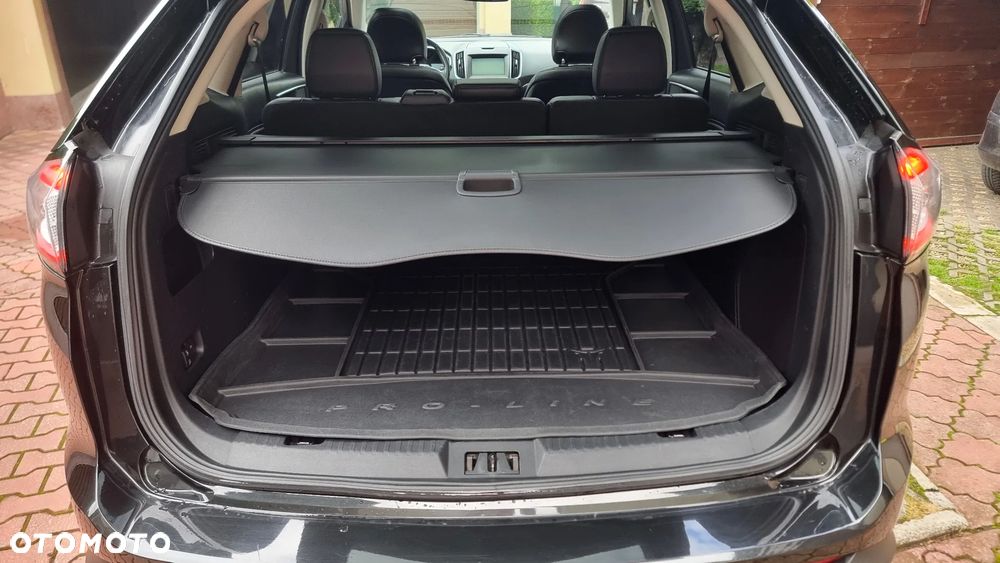 Ford Edge - 4
