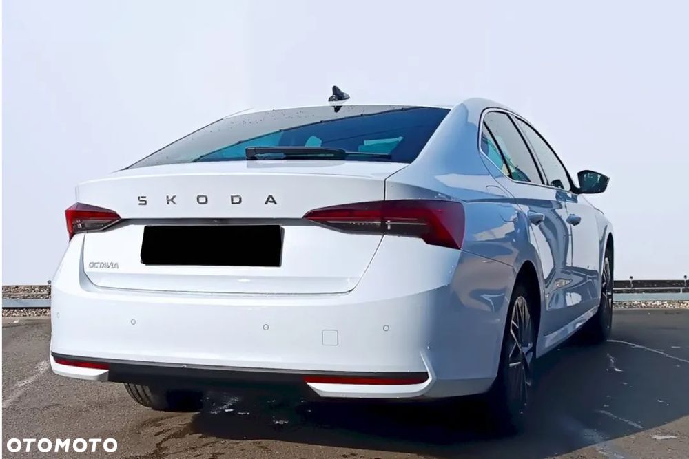 Skoda Octavia 1.5 TSI mHEV Drive Selection DSG - 5