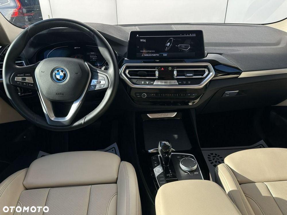 BMW X3 xDrive30e Advantage - 25