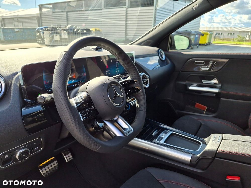 Mercedes-Benz GLA AMG 35 mHEV 4-Matic 8G-DCT - 24