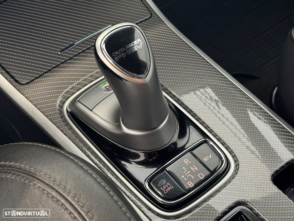 Mitsubishi Outlander 2.4 Intense - 33