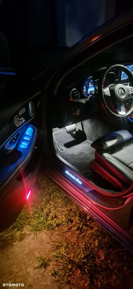 Mercedes-Benz Klasa C 300 7G-TRONIC - 28