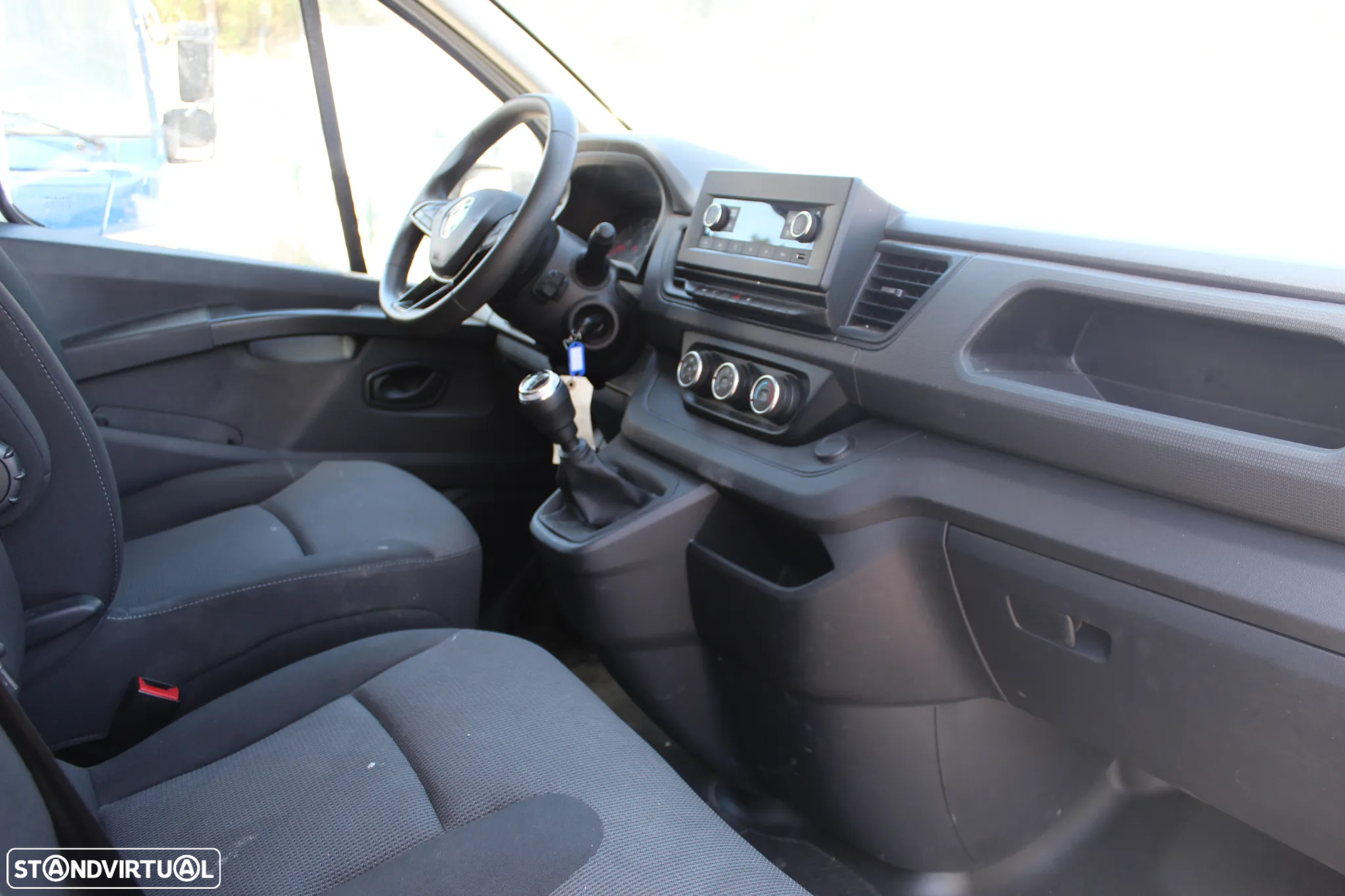 Renault Trafic 2.0 dCi L2H1 // LONGA - 10
