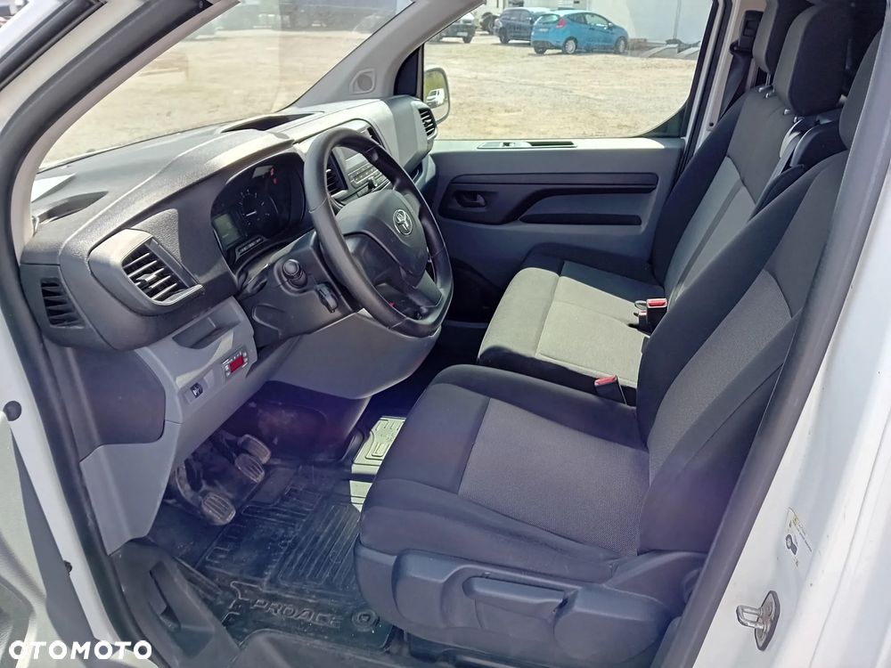 Toyota PROACE 1.5D-4D 120KM - 16