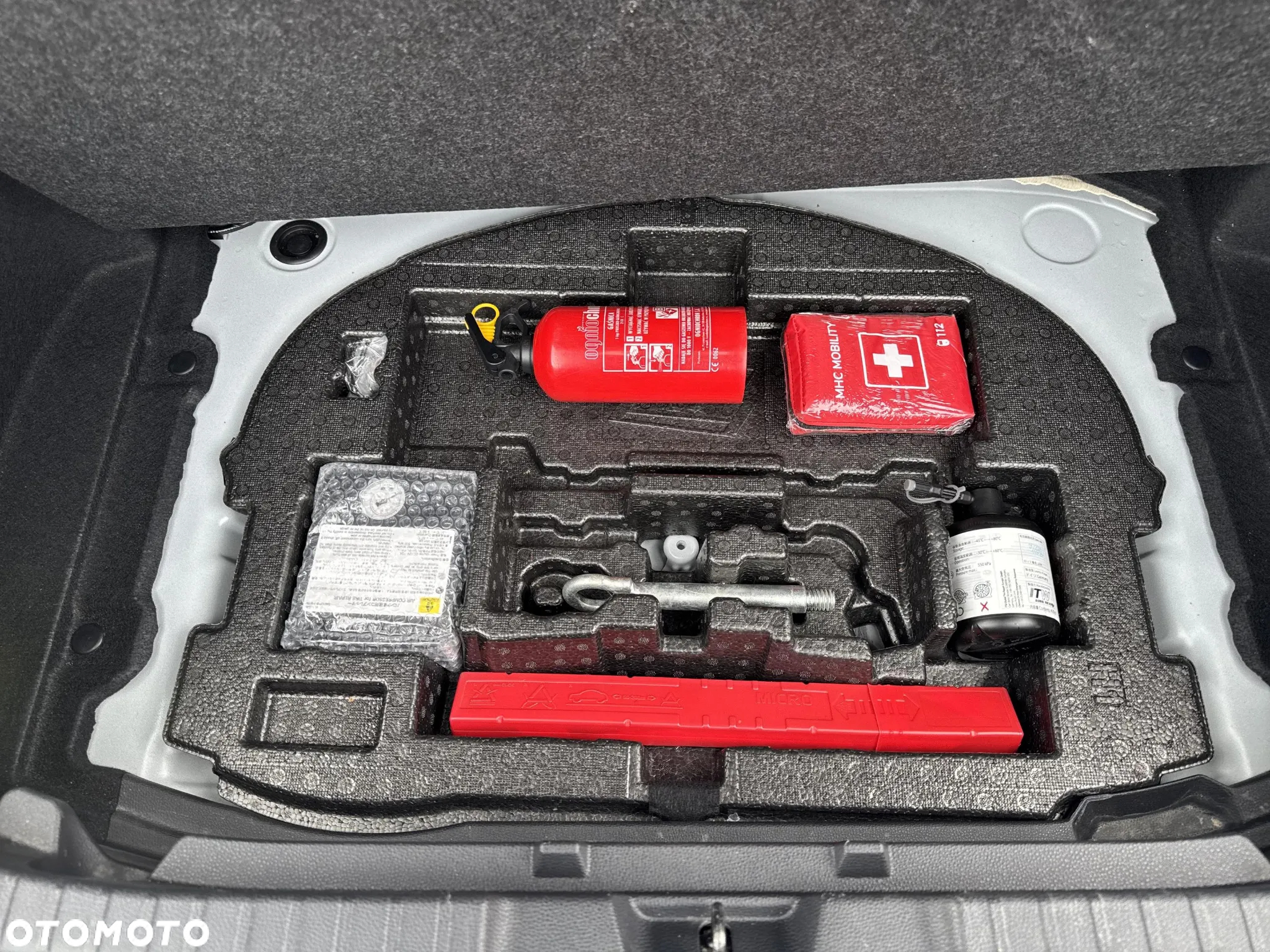 Toyota Corolla 1.8 Hybrid GPF Active - 24