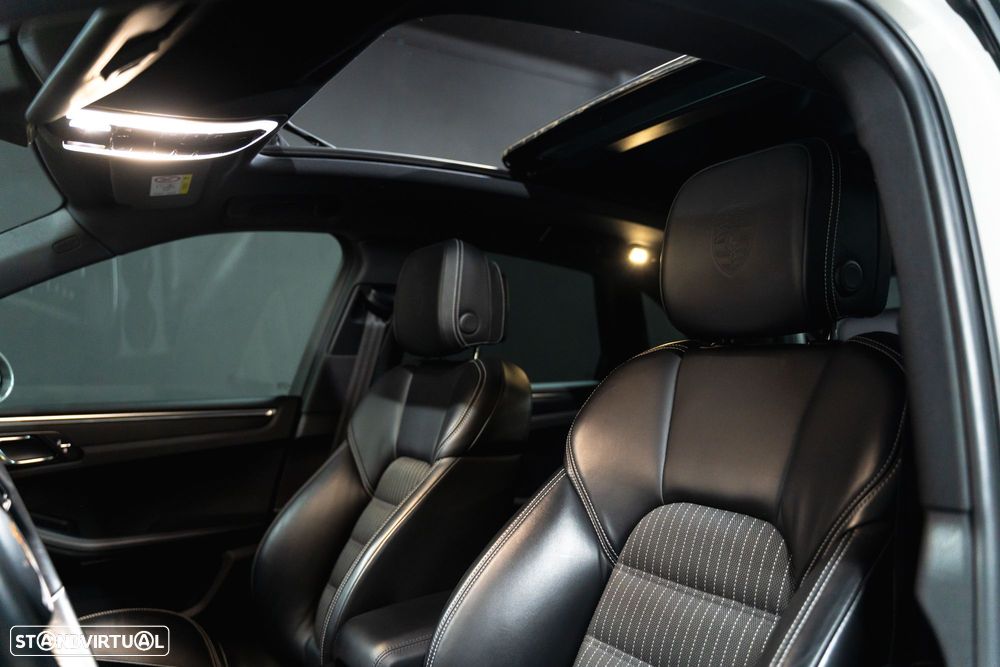 Porsche Macan T - 15