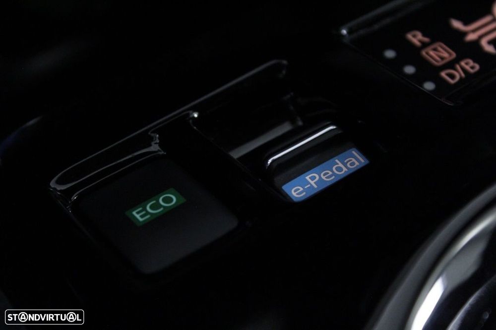 Nissan Leaf N-Connecta - 32