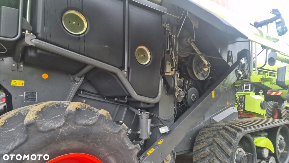 Claas Lexion 780TT z hederem - 13