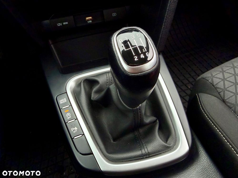 Kia Ceed 1.6 CRDi SCR M - 21