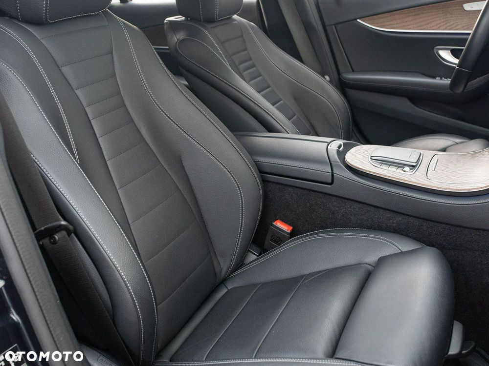 Mercedes-Benz Klasa E 220 d Avantgarde - 30