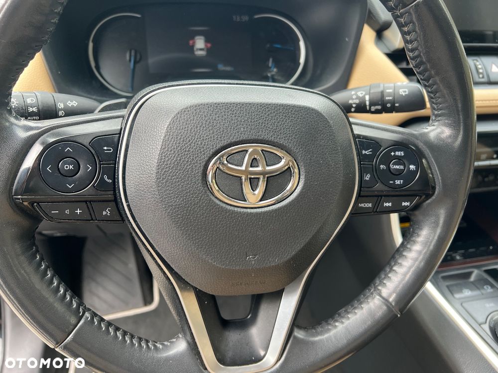 Toyota RAV4 - 16