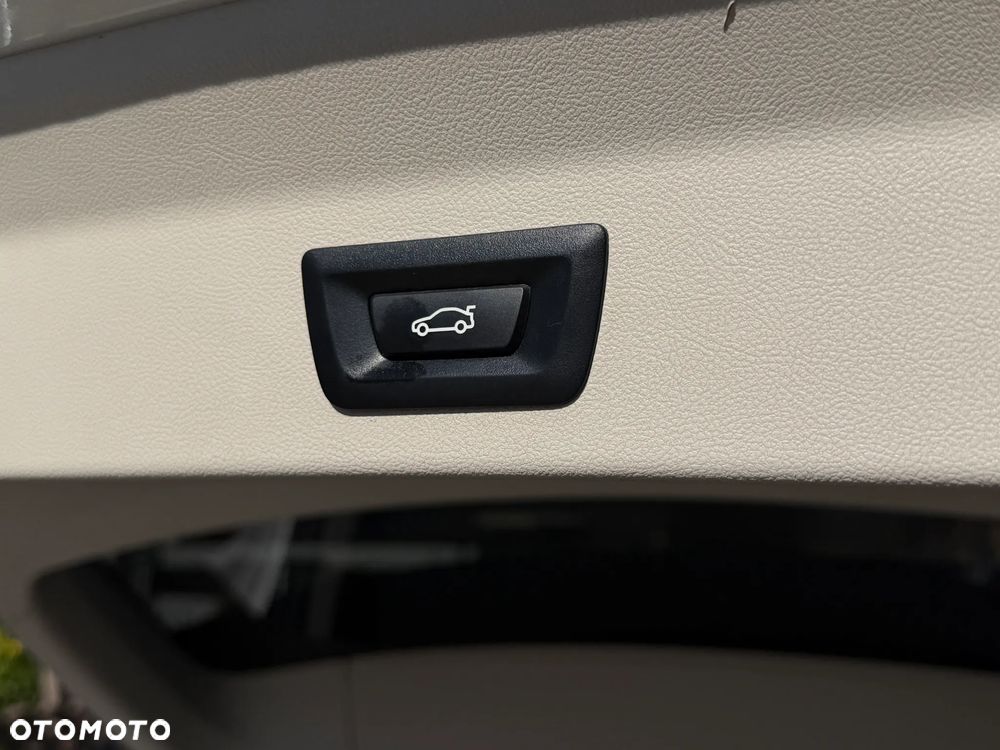 BMW X3 xDrive20i GPF Advantage - 37