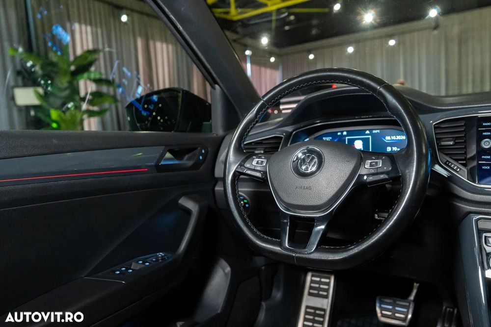 Volkswagen T-Roc - 28