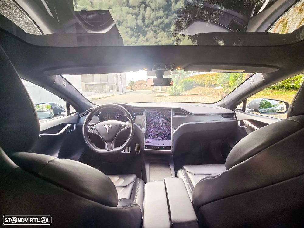 Tesla Model S Long Range - 8