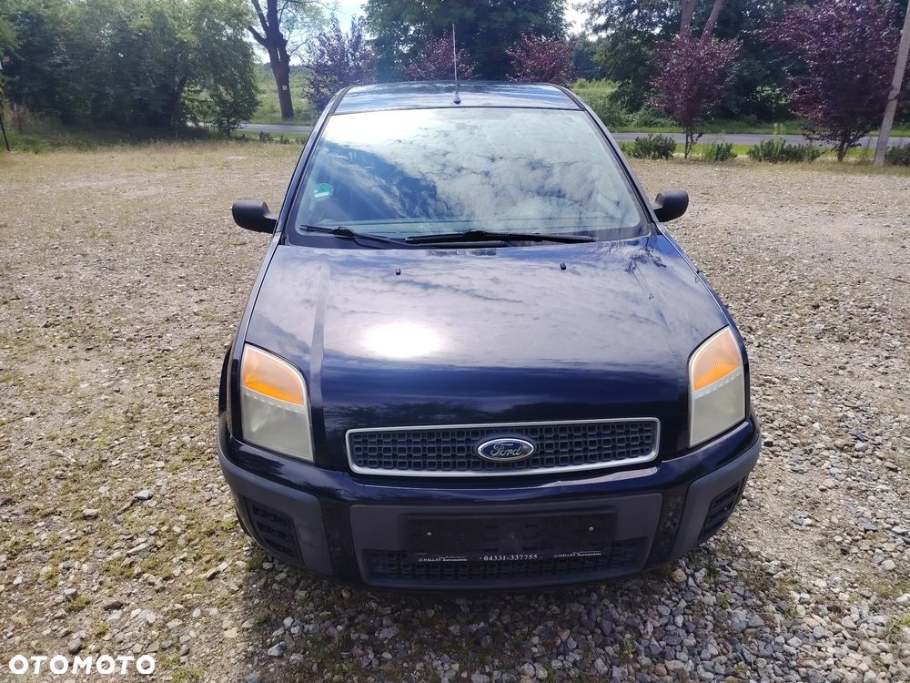 Ford Fusion 1.4 + - 12