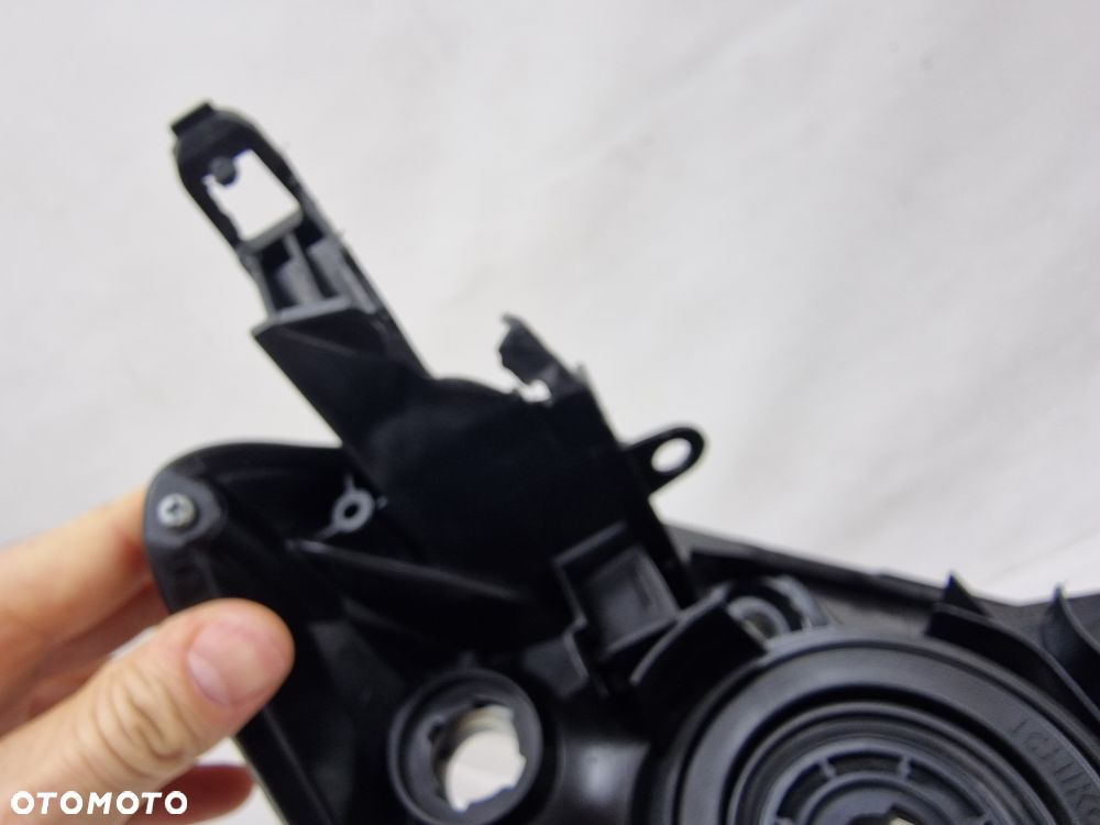 TOYOTA RAV III 06- LEWA PRZEDNIA ZWYKŁA SOCZEWKA LEWA LAMPA PRZEDNIA PRZÓD NR ICHIKOH 42-36 , NR AUKCJI LL145 - 16