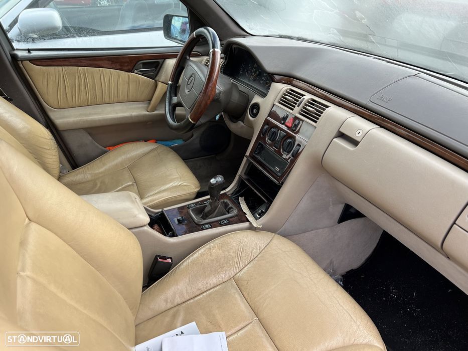 Mercedes W210 E230 ano 1997 para peças - 4