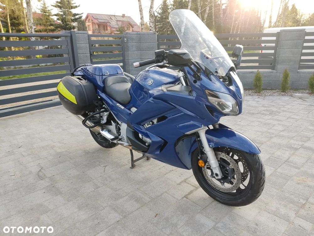 Yamaha FJR - 6