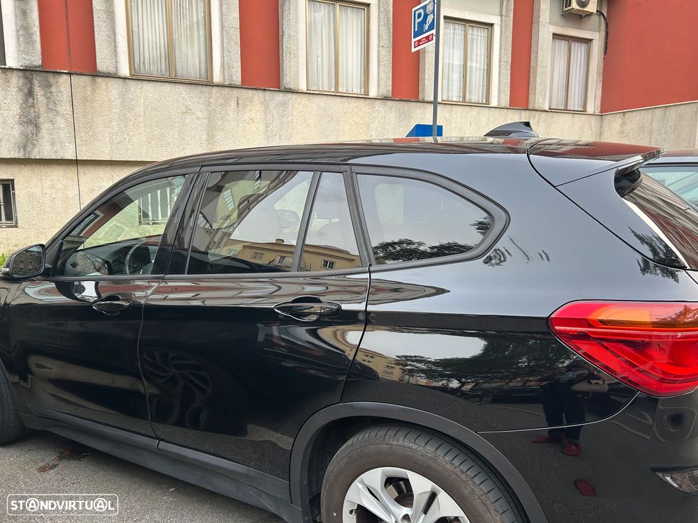 BMW X1 xDrive25e M Sport - 4