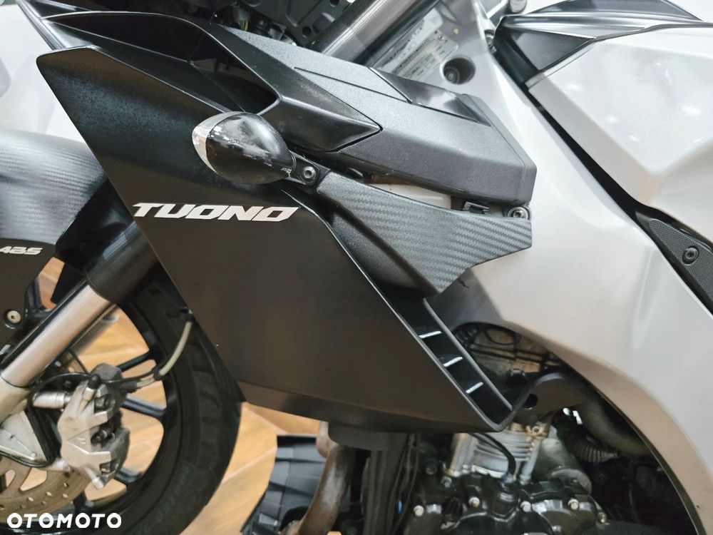 Aprilia Tuono - 25