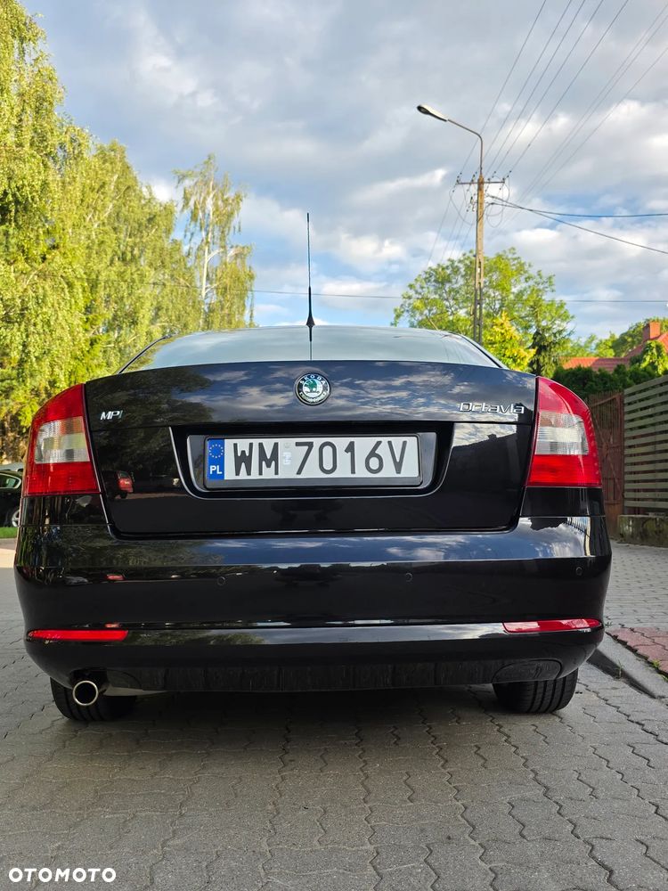 Skoda Octavia 1.6 Elegance - 24