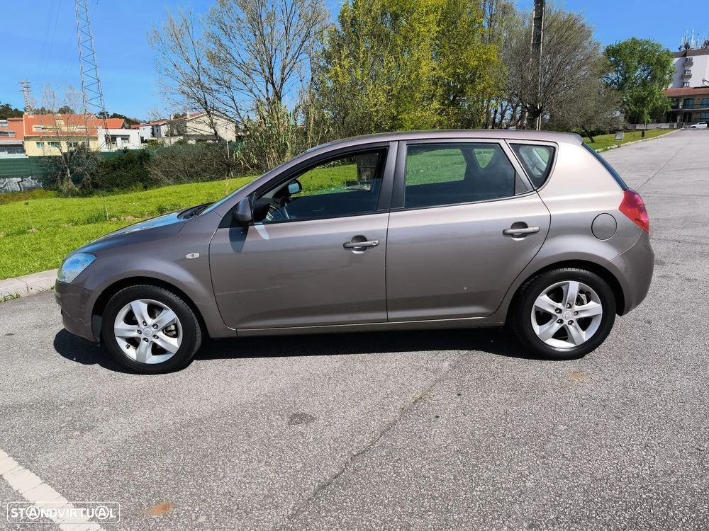 Kia Ceed 1.4 CVVT EX ISG - 56