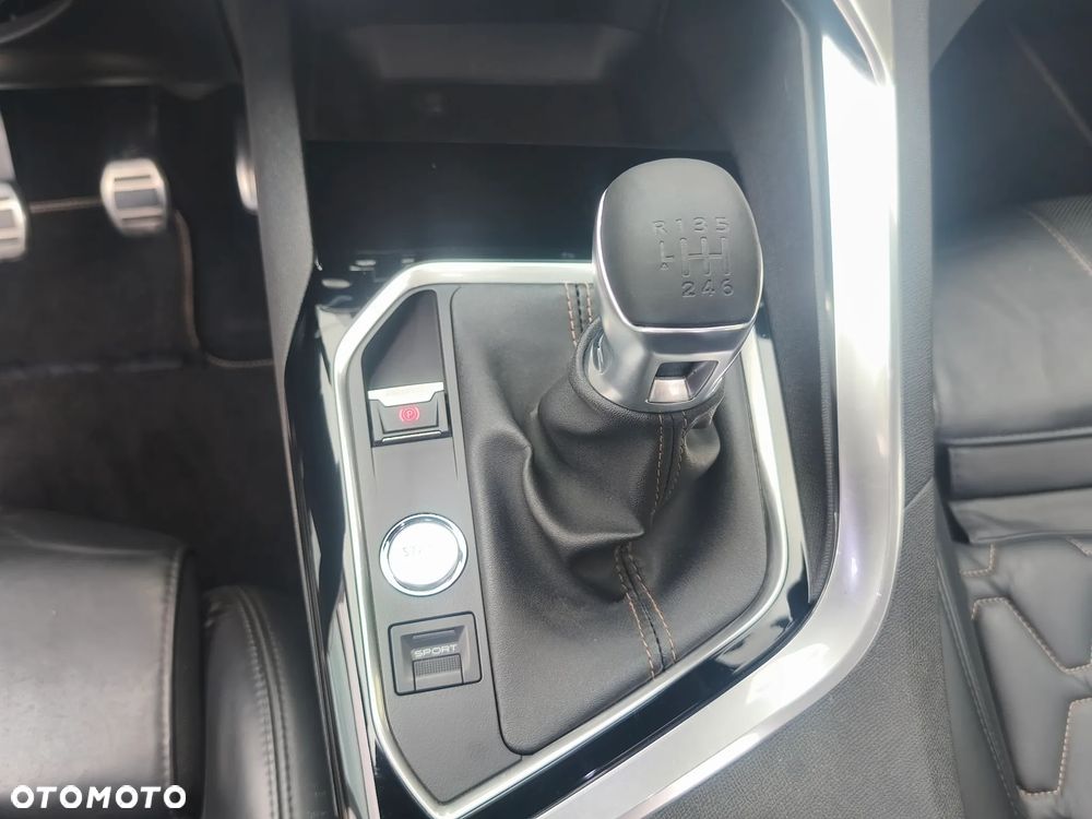Peugeot 5008 HDI 115 Allure - 23