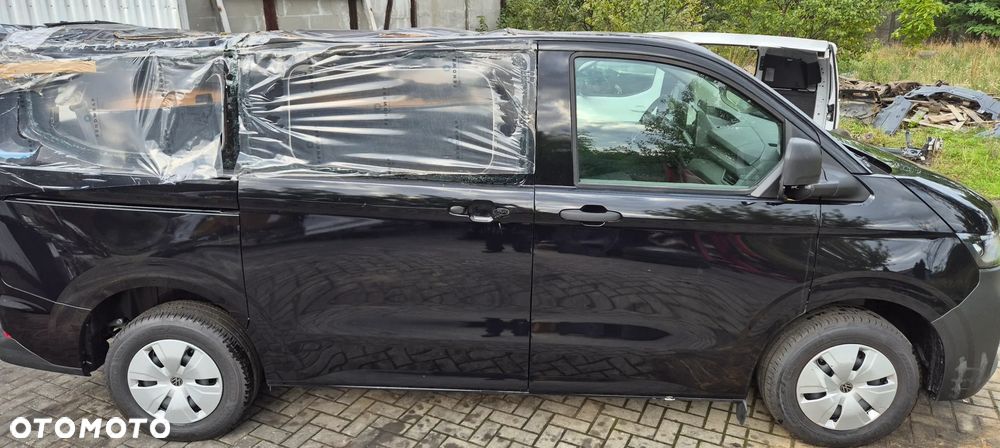 Volkswagen Caravelle - 9