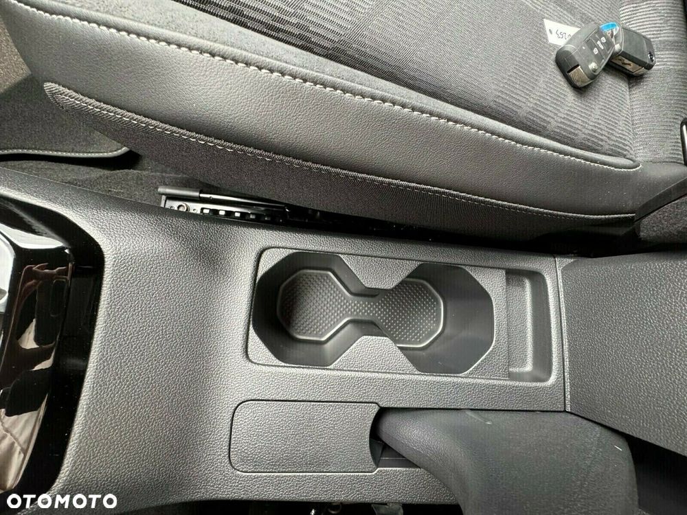 Volkswagen T-Cross - 17