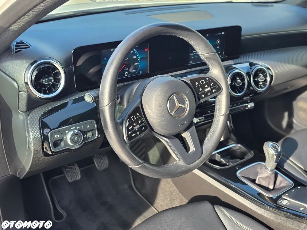 Mercedes-Benz Klasa A 180 d Progressive - 20