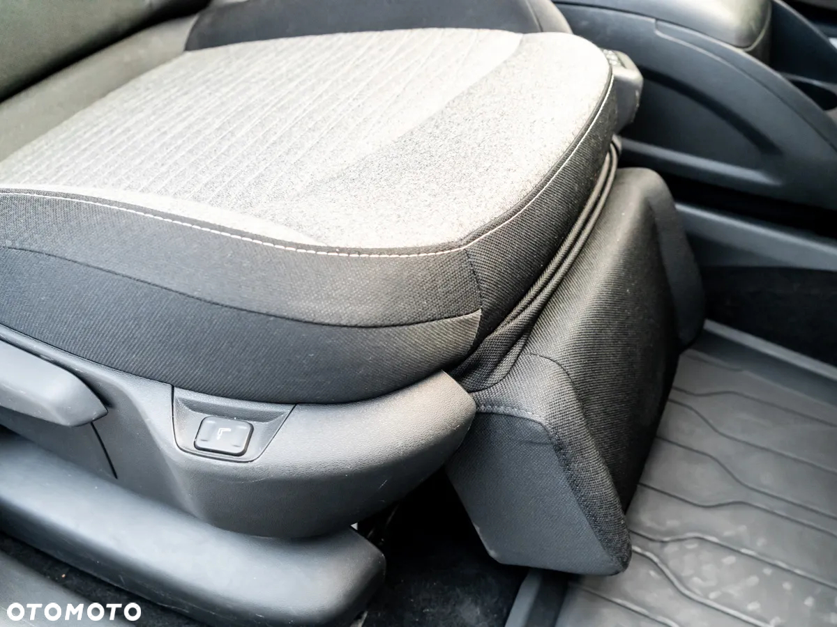 Citroën C4 Picasso 1.2 PureTech MoreLife S&S EAT6 - 31