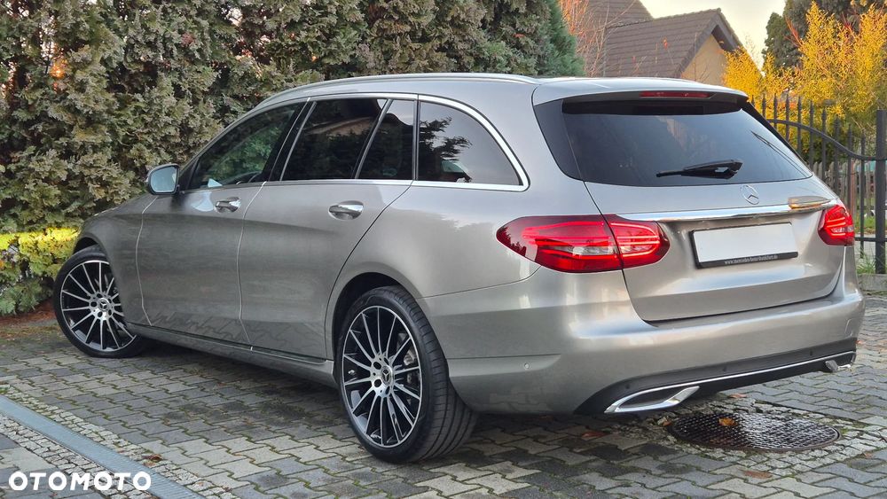 Mercedes-Benz Klasa C 300 d T 9G-TRONIC Avantgarde - 11