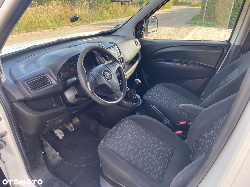 Opel Combo - 12
