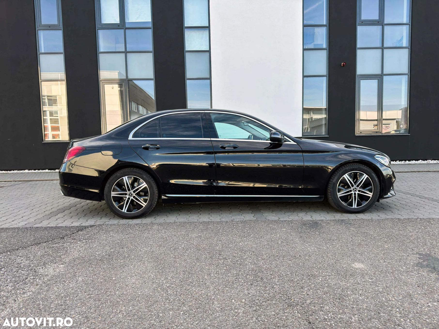 Mercedes-Benz C - 4
