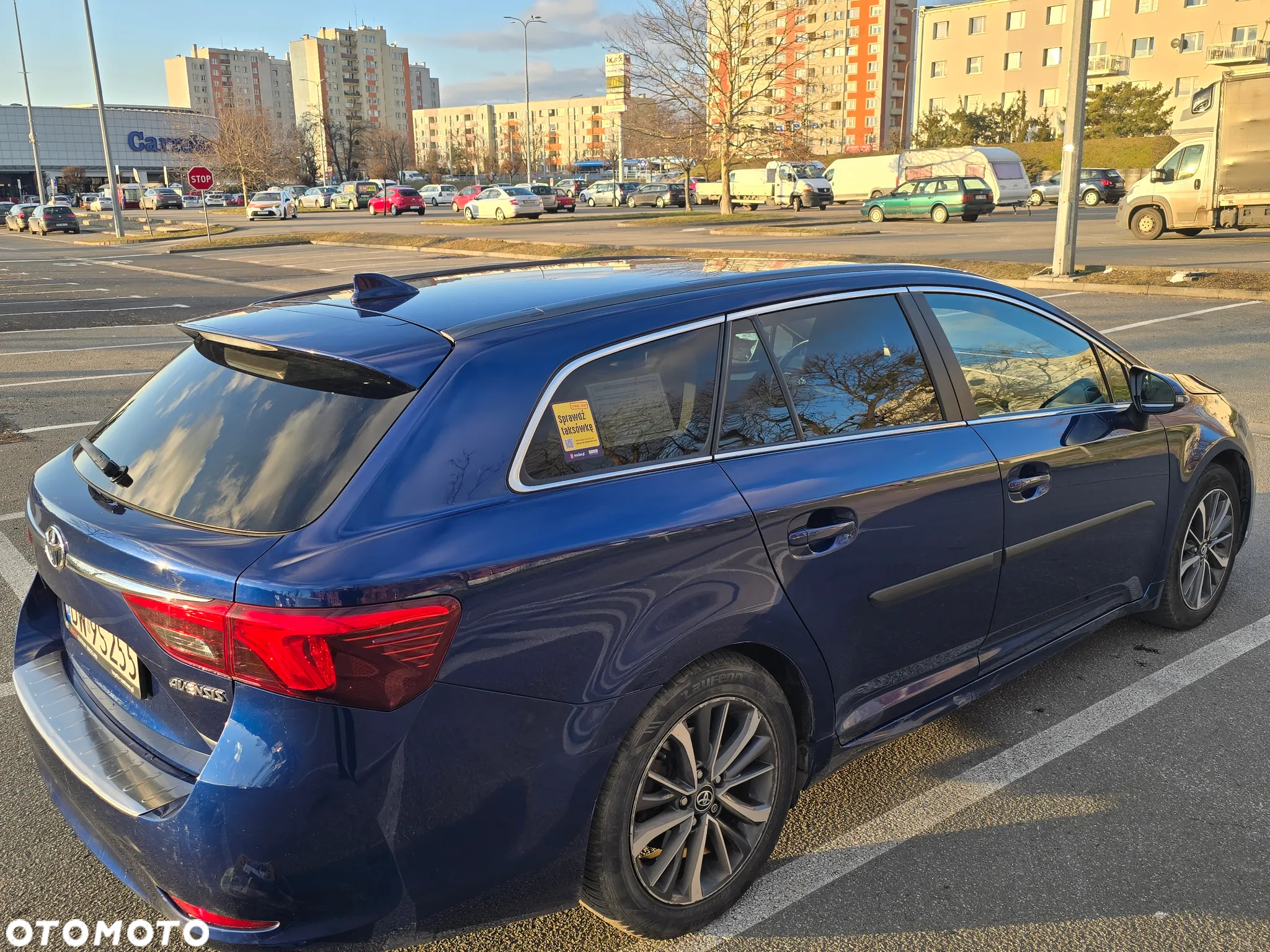 Toyota Avensis 1.8 Premium - 11