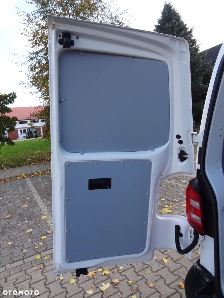Volkswagen Transporter L2 - 12