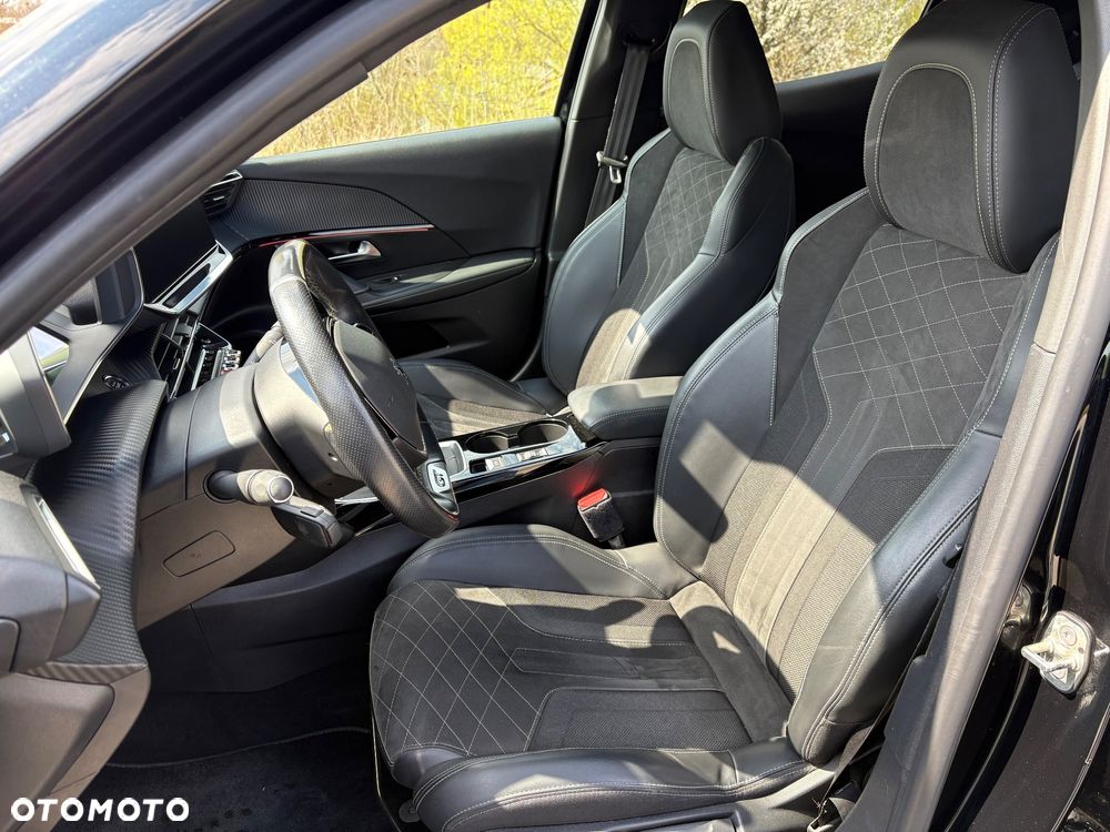 Peugeot 2008 PureTech 130 GT - 13