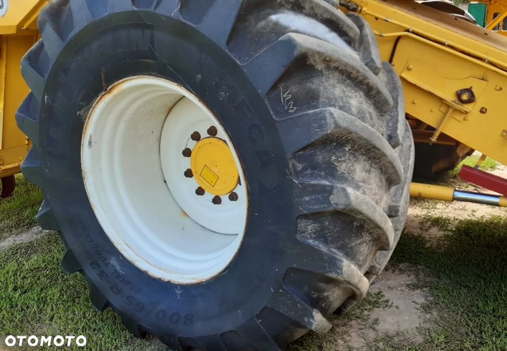 New Holland TF78 - 7