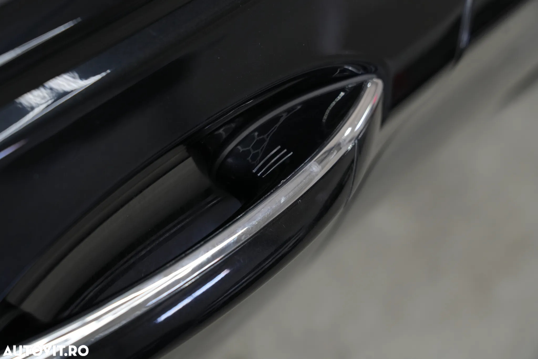 BMW Seria 7 740Le iPerformance - 34