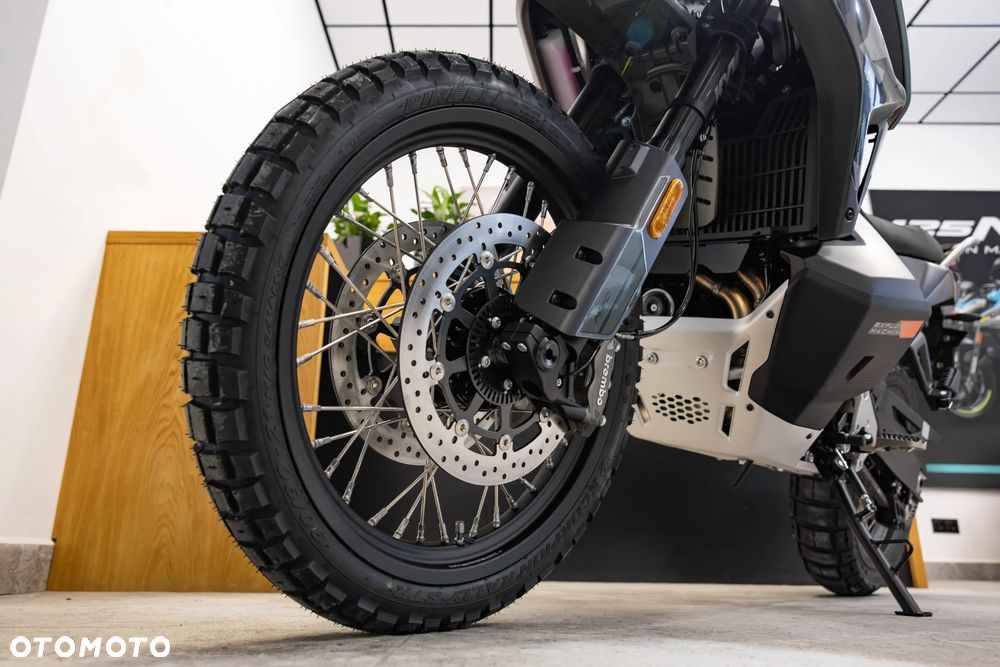 CFMoto MT-X - 5
