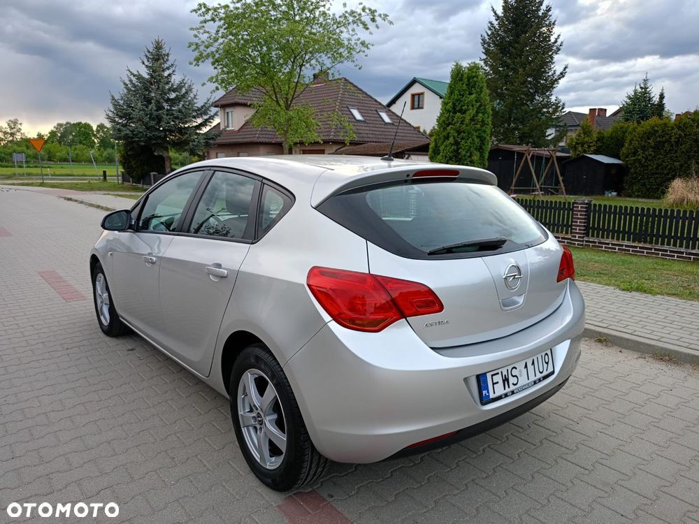 Opel Astra - 5