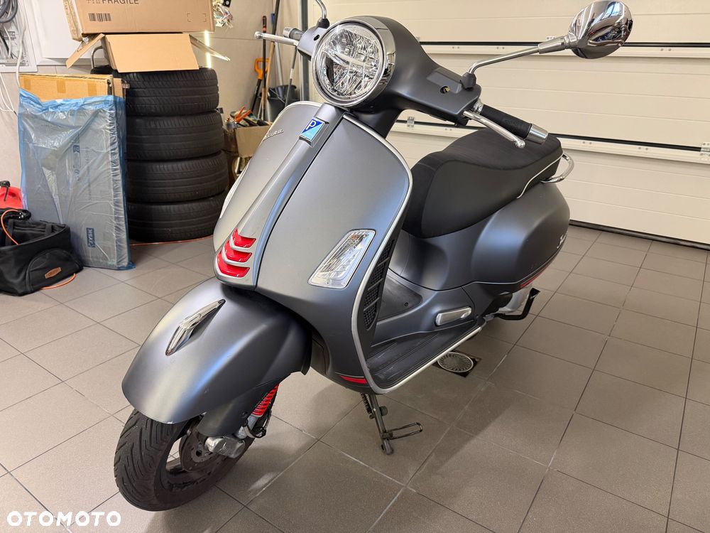 Piaggio Vespa - 10