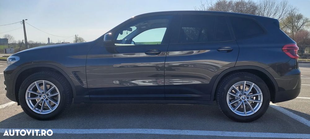 BMW X3 xDrive20i Aut. Advantage - 5