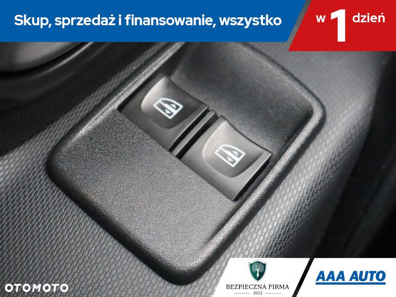 Dacia Sandero - 17