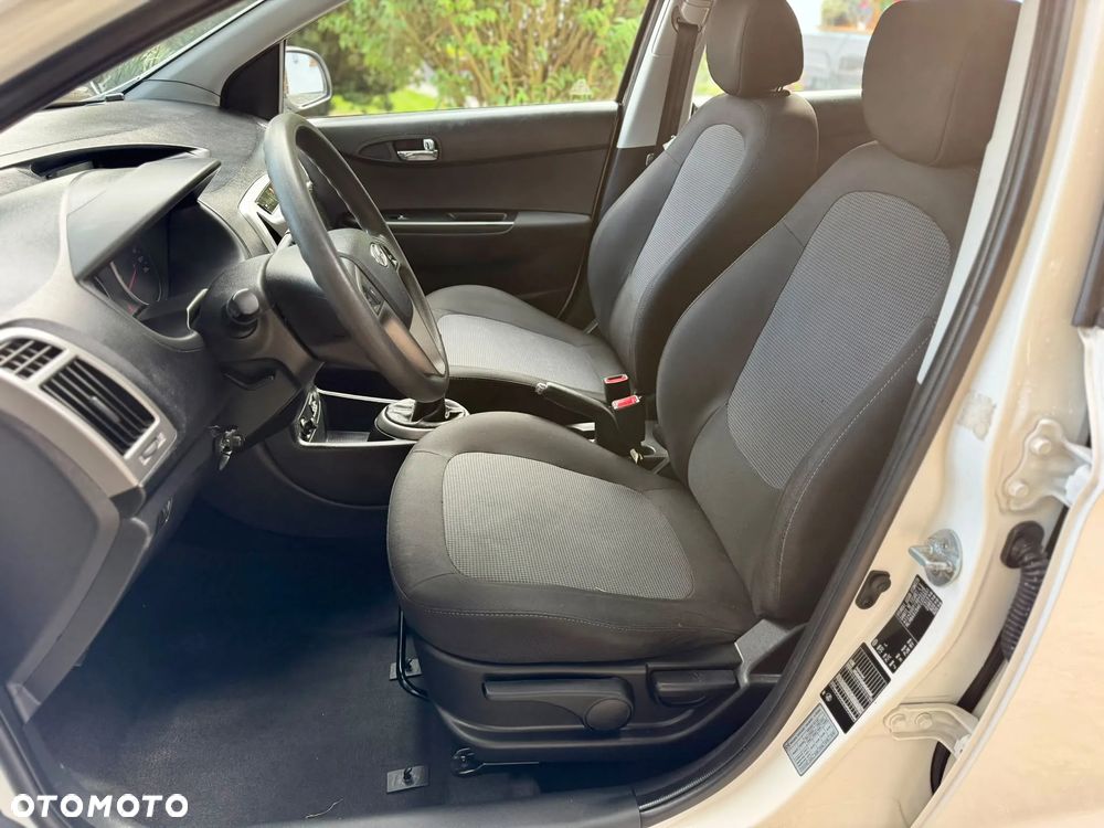 Hyundai i20 - 10