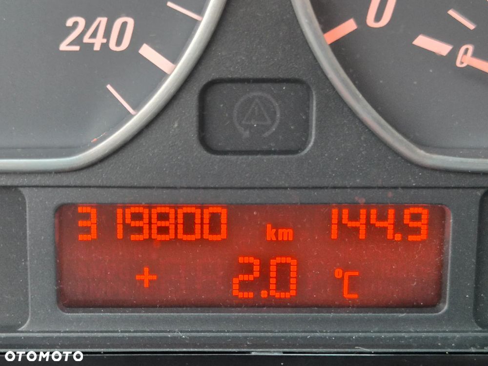 BMW Seria 3 328Ci - 16