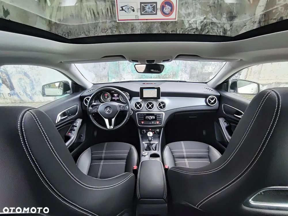 Mercedes-Benz CLA 200 Urban - 7