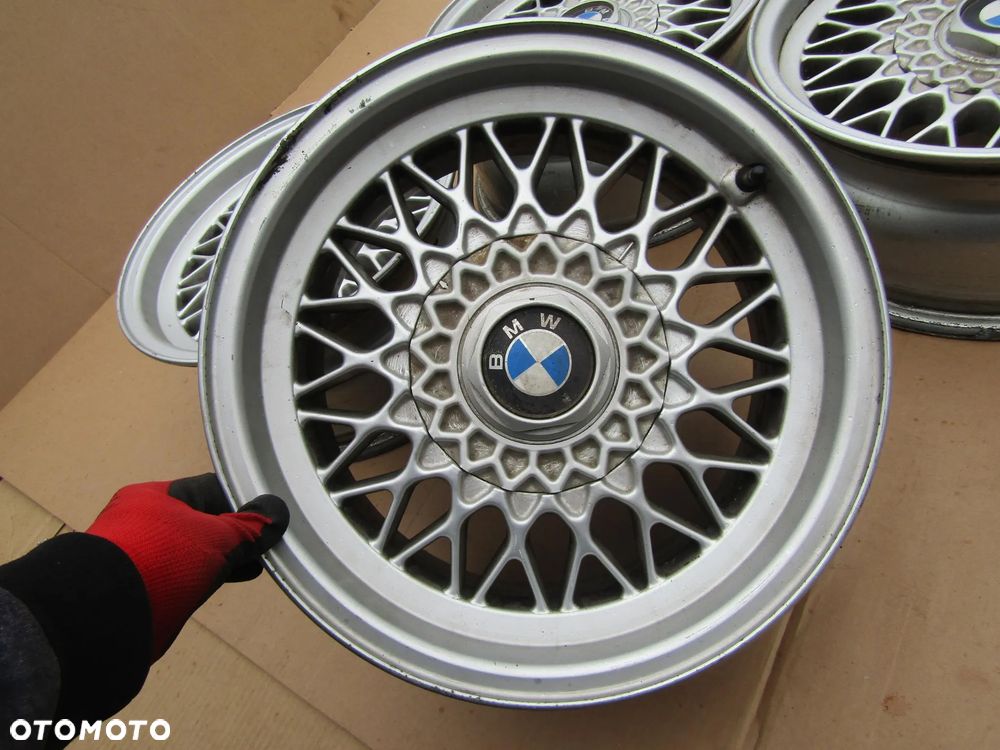 4x Felgi Aluminiowe 15 BMW E21 E24 E34 7 j 5x120 ET20 piasta 72,1 m 1179774 - 11