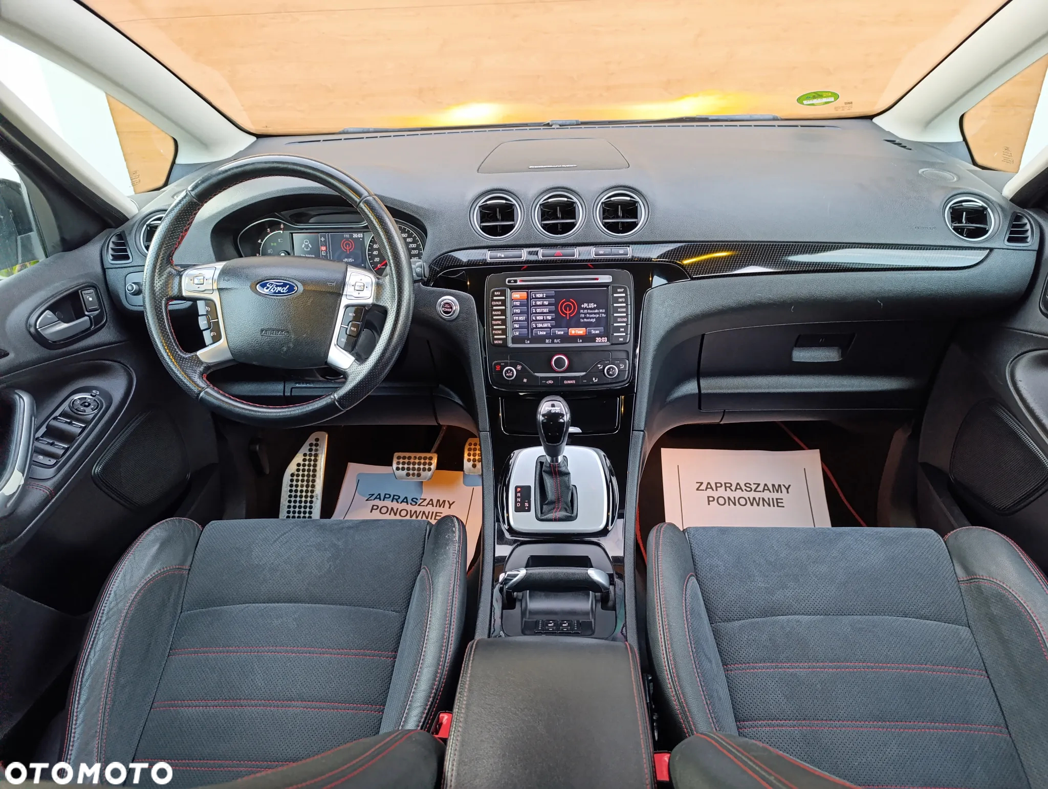 Ford S-Max - 17